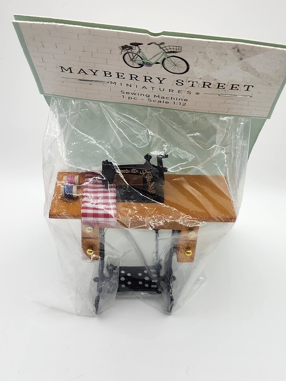 Mayberry Street Sewing Machine 1:12 Scale Dollhouse With Table And Accessories
